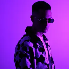 Escucha a Nivek, mira videos musicales, lee su biografía, consulta las fechas de las gira y más.