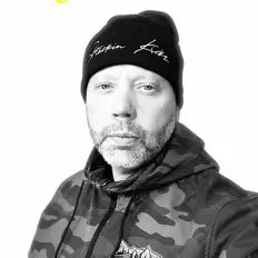 收听 Arjay、观看音乐视频、阅读小传、查看巡演日期等 ！