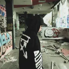 收听 Over Hill$、观看音乐视频、阅读小传、查看巡演日期等 ！