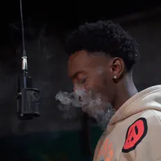 Luister naar Lil Montana, bekijk muziekvideo's, lees de bio, bekijk de tourdata, en meer!