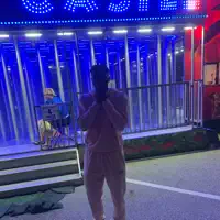 Ouça undefined, assista a videoclipes, leia a biografia, veja as datas das turnês e mais!