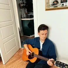 Listen to Johan Glidden, watch music videos, read bio, see tour dates & more!