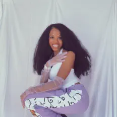 Jesirae dinle, müzik videolarını izle, biyografisini oku, tur tarihlerini ve daha fazlasını gör!