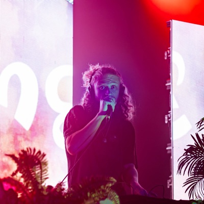 Listen to Omsine, watch music videos, read bio, see tour dates & more!