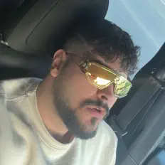 Ouve Hewal C5, vê vídeos de música, lê a biografia, vê as datas da digressão e muito mais!