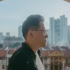 Listen to Joshua Hoe, watch music videos, read bio, see tour dates & more!