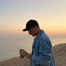 Luister naar Justkeny, bekijk muziekvideo's, lees de bio, bekijk de tourdata, en meer!