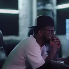 LNX을(를) 듣고, 뮤직 비디오를 보고, 약력을 읽고, 투어 일정 등을 확인하세요!