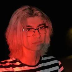 Poslechněte si interpreta XinMusic, sledujte hudební videa, přečtěte si životopis, podívejte se na data turné a další informace.
