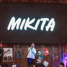 Poslechněte si interpreta MIKITA, sledujte hudební videa, přečtěte si životopis, podívejte se na data turné a další informace.