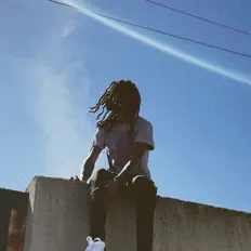 Poslechněte si interpreta Kay-O, sledujte hudební videa, přečtěte si životopis, podívejte se na data turné a další informace.