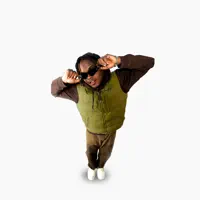 Poslechněte si interpreta undefined, sledujte hudební videa, přečtěte si životopis, podívejte se na data turné a další informace.