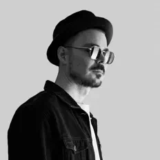Poslechněte si interpreta Zhao, sledujte hudební videa, přečtěte si životopis, podívejte se na data turné a další informace.