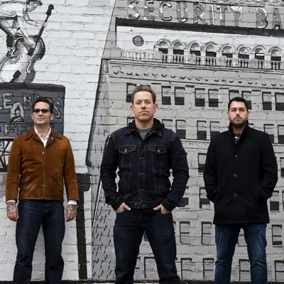Listen to Motel Drive, watch music videos, read bio, see tour dates & more!