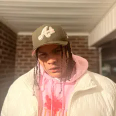 Bigg Roccoを聴いたり、ミュージックビデオを鑑賞したり、経歴やツアー日程などを確認したりしましょう！