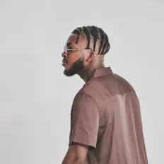 Q Smthを聴いたり、ミュージックビデオを鑑賞したり、経歴やツアー日程などを確認したりしましょう！