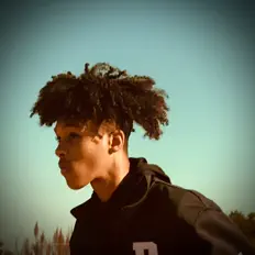 Listen to GlynZell, watch music videos, read bio, see tour dates & more!