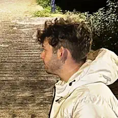 Hör dir Lil Diloli an, schau dir Musikvideos an, lies die Biografie, finde Tourdaten und mehr!