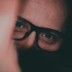 Escucha a Frisson Reynald, mira vídeos musicales, lee la biografía, consulta fechas de giras y mucho más.