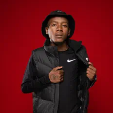 Skroef 28を聴いたり、ミュージックビデオを鑑賞したり、経歴やツアー日程などを確認したりしましょう！