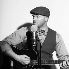 Євген Рибчинський: песни, клипы, биография, даты выступлений и многое другое.