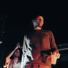 Dengarkan Tommy Blanco, tonton video musik, baca bio, lihat tanggal tur & lainnya!