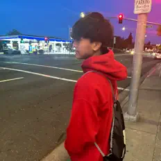 收听 Quez.、观看音乐视频、阅读小传、查看巡演日期等 ！