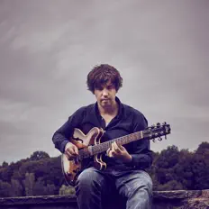 收听 Sebastian Böhlen Sextett、观看音乐视频、阅读小传、查看巡演日期等 ！