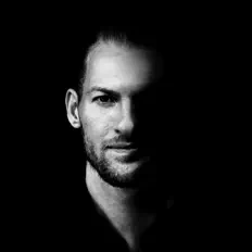 聆聽 Pete Byrne、觀看音樂影片、閱讀小傳、查看巡演日期等！