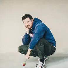 收听 Michael Asnot、观看音乐视频、阅读小传、查看巡演日期等 ！