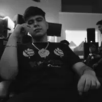 Escucha a undefined, mira videos musicales, lee su biografía, consulta las fechas de las gira y más.