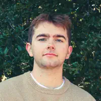 Ouve undefined, vê vídeos de música, lê a biografia, vê as datas da digressão e muito mais!