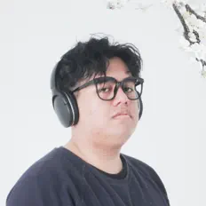 Hör dir Pathetic Son an, schau dir Musikvideos an, lies die Biografie, finde Tourdaten und mehr!