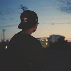 Escucha a Josh Vu, mira videos musicales, lee su biografía, consulta las fechas de las gira y más.
