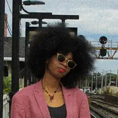 Écoutez Vivian Delphine, regardez des vidéoclips, lisez la biographie, consultez les dates de tournée et plus encore !