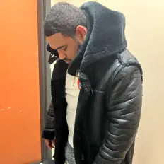 Poslechněte si interpreta Nsh lando, sledujte hudební videa, přečtěte si životopis, podívejte se na data turné a další informace.