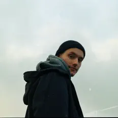 Ouve lilunlustig, vê vídeos de música, lê a biografia, vê as datas da digressão e muito mais!