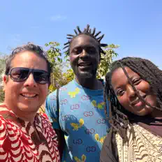 收听 African Reggae Machine、观看音乐视频、阅读小传、查看巡演日期等 ！