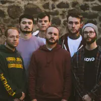 Écoutez undefined, regardez des vidéoclips, lisez la biographie, consultez les dates de tournée et plus encore !