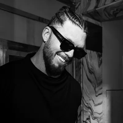 Listen to Mathias, watch music videos, read bio, see tour dates & more!