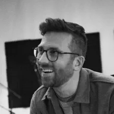 Dengarkan Dave Siverns, tonton video musik, baca bio, lihat tanggal tur & lainnya!