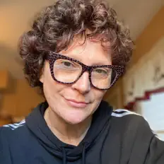 Monica Lynne Chaseを聴いたり、ミュージックビデオを鑑賞したり、経歴やツアー日程などを確認したりしましょう！