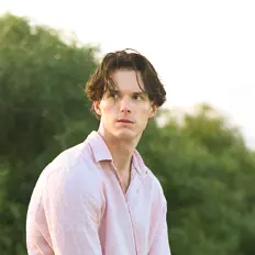 Luister naar Tim Claxton, bekijk muziekvideo's, lees de bio, bekijk de tourdata, en meer!