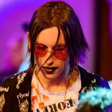 Escucha a Седая Молодость, mira videos musicales, lee su biografía, consulta las fechas de las gira y más.