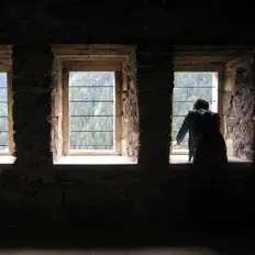 Euxineを聴いたり、ミュージックビデオを鑑賞したり、経歴やツアー日程などを確認したりしましょう！