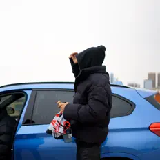 Listen to Khari Essex, watch music videos, read bio, see tour dates & more!