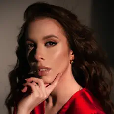 Posłuchaj wykonawcy Etonika, obejrzyj teledyski, przeczytaj biografię, zobacz daty tras koncertowych i nie tylko!