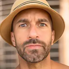Listen to Roberto Ferrari, watch music videos, read bio, see tour dates & more!