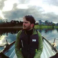 Ascolta undefined, guarda video musicali, leggi la biografia, vedi le date del tour & altro!