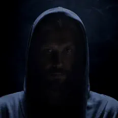 Ouça OMEN, assista a videoclipes, leia a biografia, veja as datas das turnês e mais!